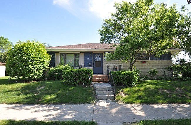1st image of 1731 W Wood Ave