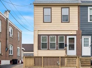 337 Seneca St, Essington, PA 19029