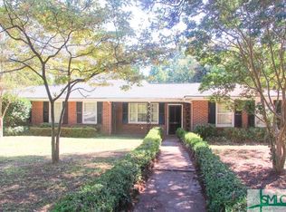 713 Columbus Dr, Savannah, GA 31405