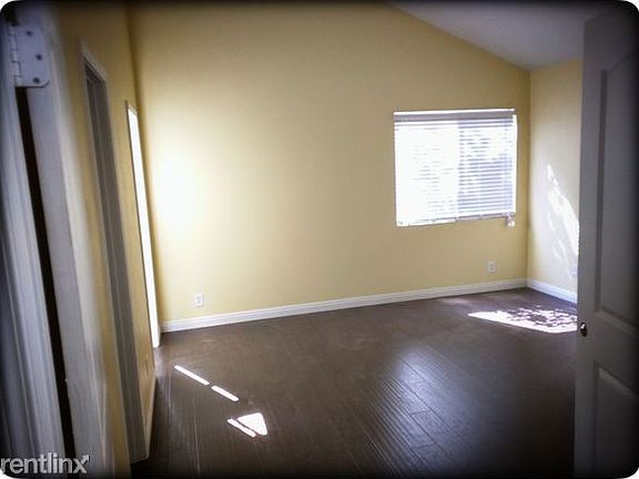 Master Bedroom: Spacious with vaulted ceilings