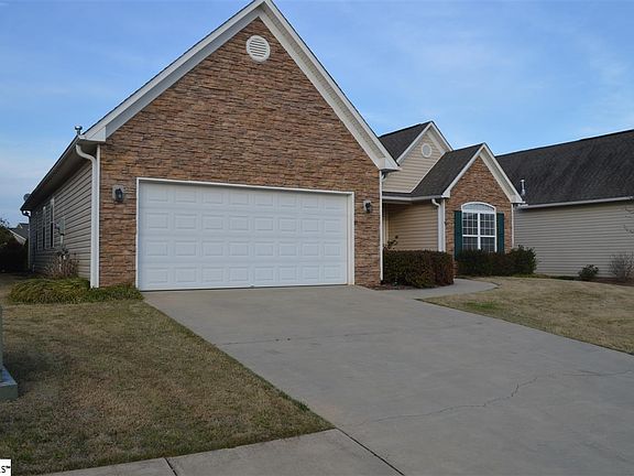 3rd image of 108 Wild Thorn Ln
