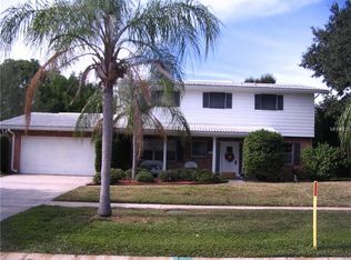 9634 Commodore Dr, Seminole, FL 33776