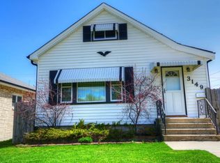 3149 W Lynndale Ave, Greenfield, WI 53221