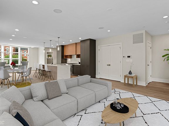 5th image of 1907 W Schiller St #1