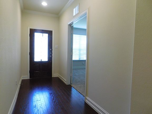 5th image of 9616 Creekmere Dr