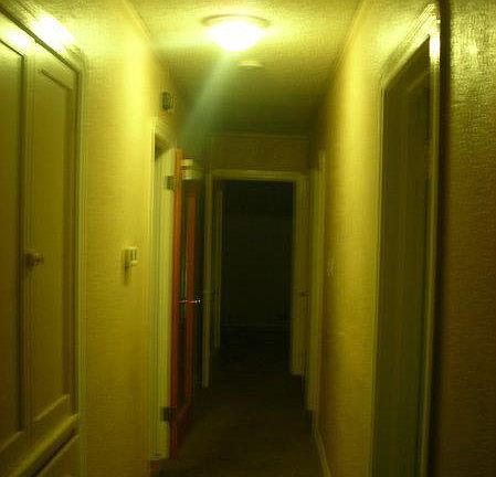 4th image of 1613 W 83rd St