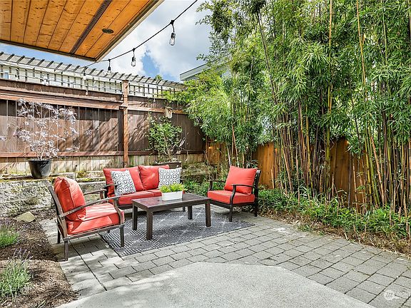 2nd image of 3410 21st Avenue W #B