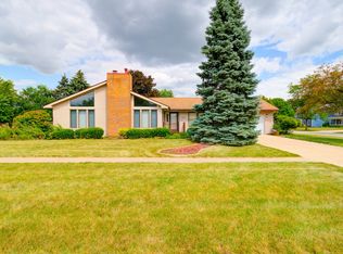 204 River Rd, Shorewood, IL 60404