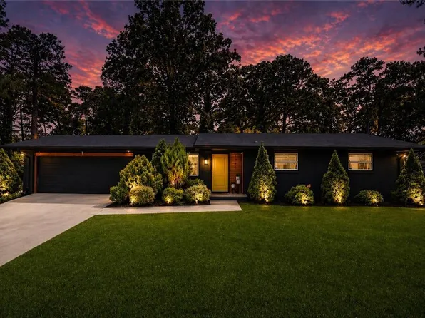1746 Camperdown Cir, Decatur, GA 30035