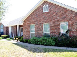 1201 Darbyton Dr, Hewitt, TX 76643