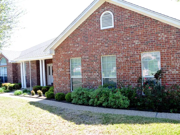 1201 Darbyton Dr, Hewitt, TX 76643