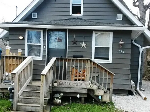 1284 Central Ave, Barberton, OH 44203