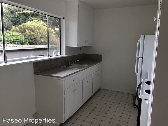 4th image of 30 Crescent Ave #A