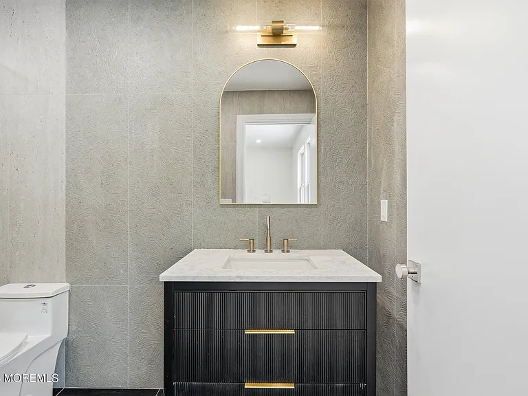 19 Roslyn Dr — Photo 20