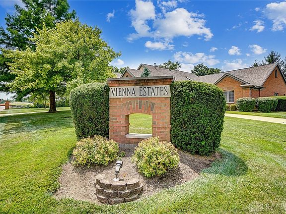 2nd image of 7039 Rosecliff Pl