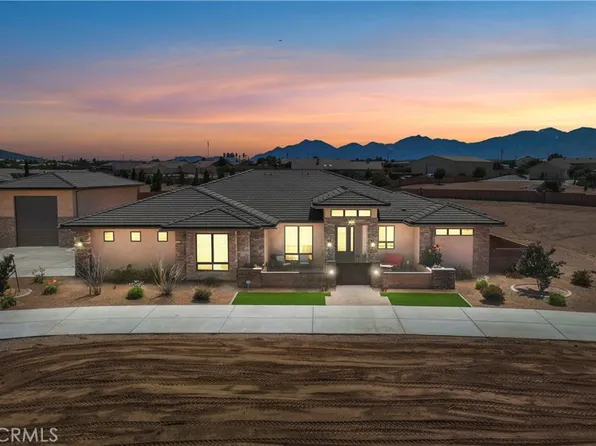 11811 Jenny St, Oak Hills, CA 92344