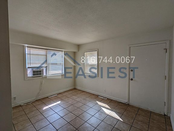 4th image of 1744 Bristol Ave