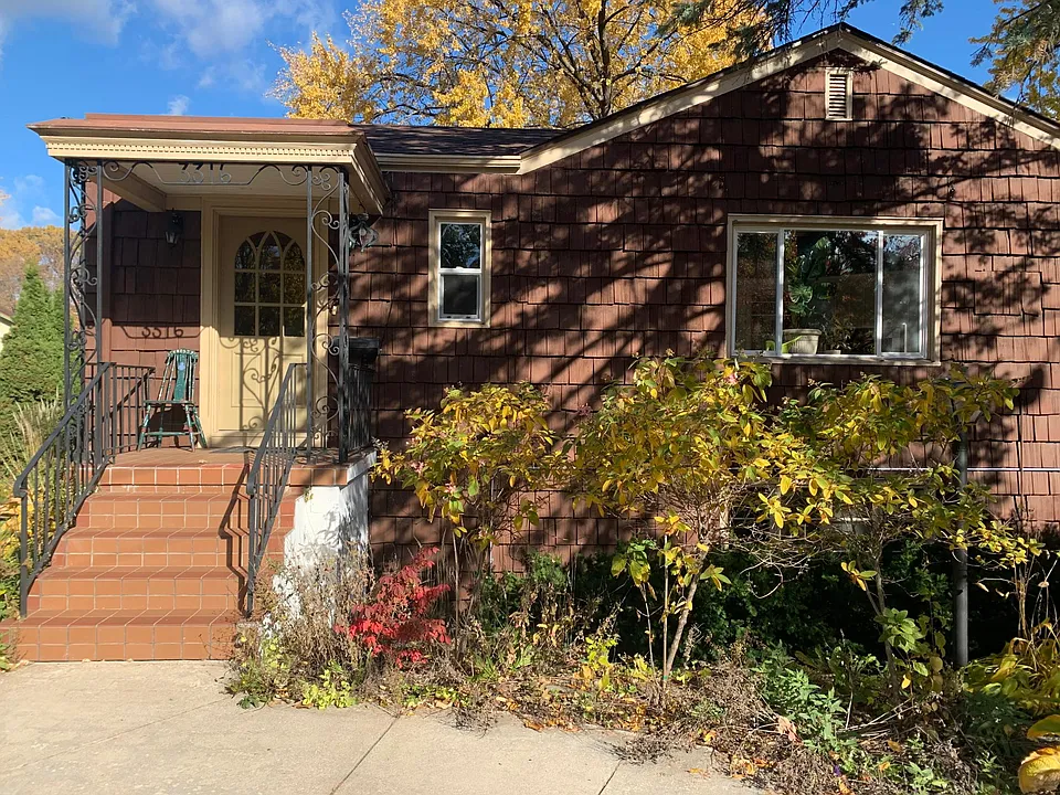2320 Minneapolis Ave
