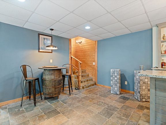 32nd image of 2063 Kennedy Creek Rd