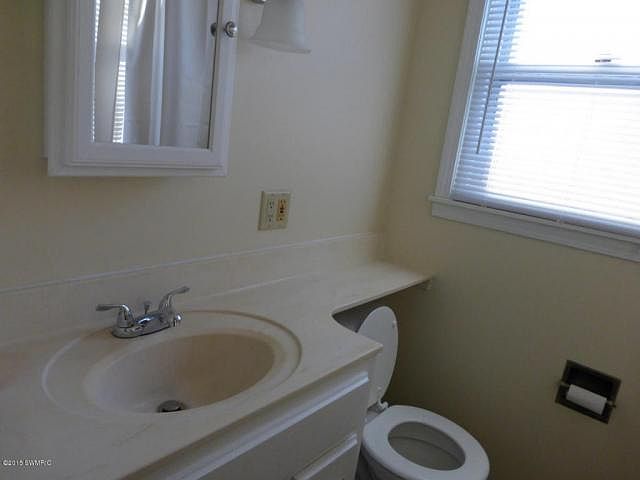 1st image of 612 N 16th St