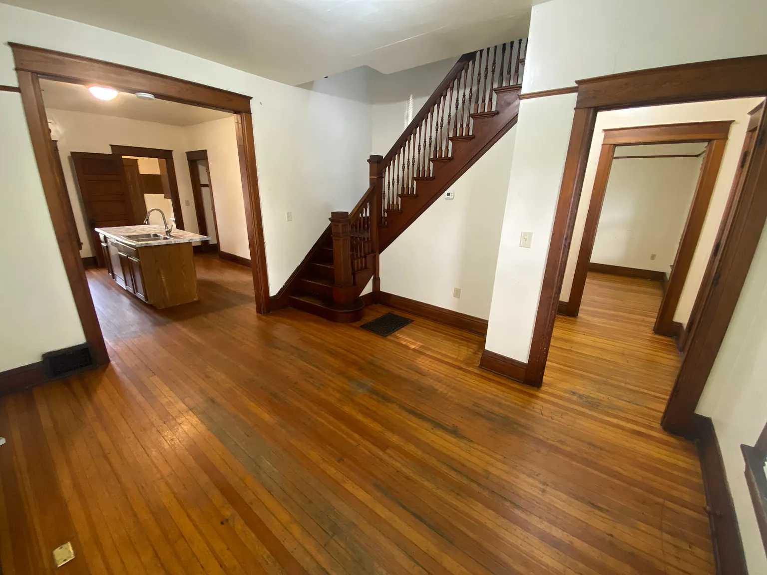 4 bed, 1872 sqft, $1,650 — Photo 3