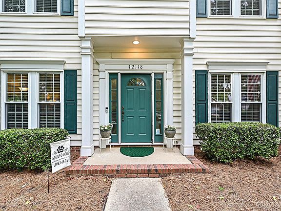 2nd image of 12118 Abundance Cir