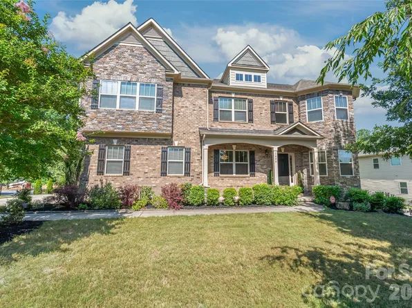 1406 Laurel Hill Dr, Waxhaw, NC 28173