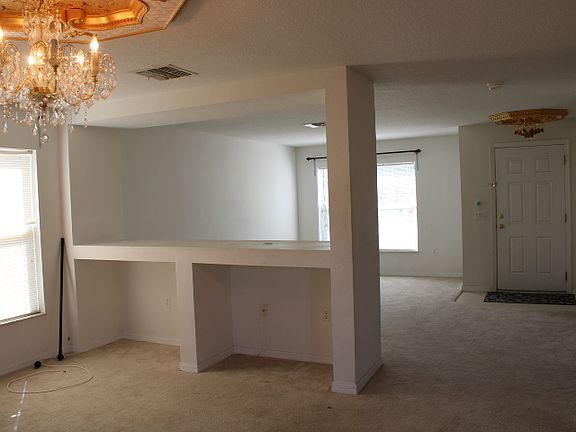 4th image of 1205 Apopka Dr