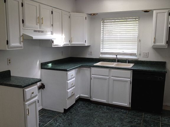 2nd image of 5902 Cheshire Ct