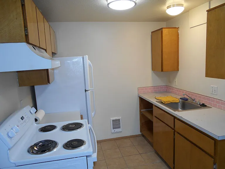 9327-9347 SE Ramona St — Photo 7