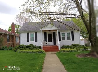 21 Baldwin Ave, Waukegan, IL 60085