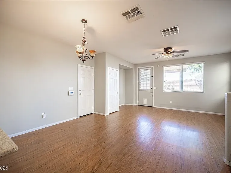 8368 Creek Canyon Ave — Photo 13
