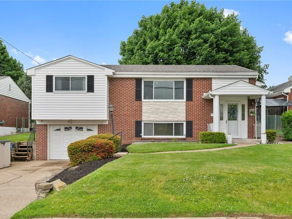 2739 Iowa Dr, Lower Burrell, PA 15068