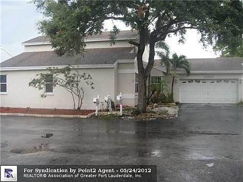 3rd image of 10608 Lago Welleby Dr