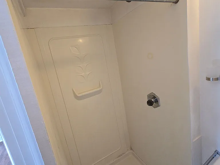424 E Broadway St #3 — Photo 3