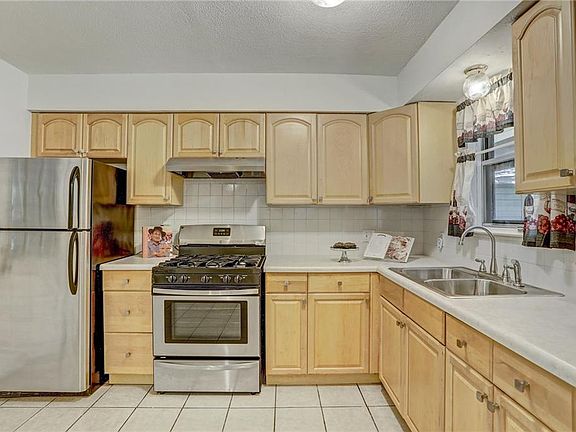 5th image of 2900 Brinwood Ave