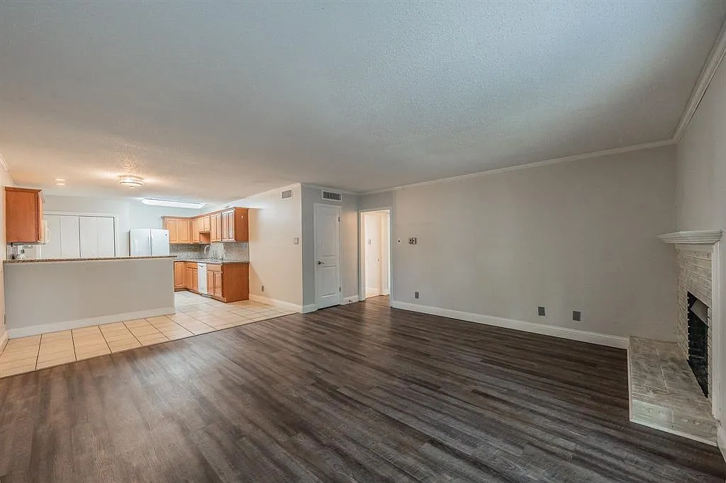 2 bed, 2.0 bath, 1115 sqft, $1,650 — Photo 4