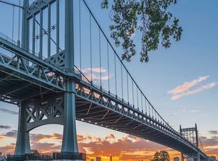 22-45 38th St #2, Astoria, NY 11105