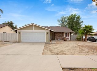 581 S Thompson St, Hemet, CA 92543