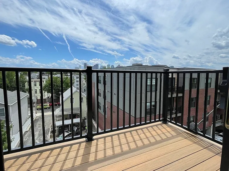 205 Maverick St #413 — Photo 8