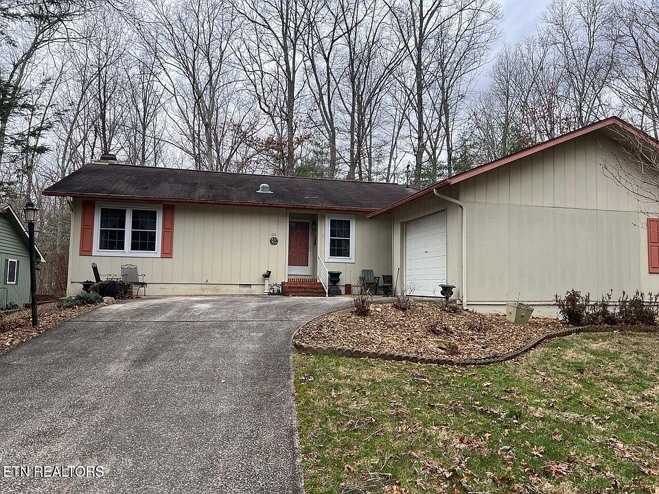 1st image of 24 Briar Ct