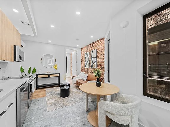 3rd image of 452 W 36th St #1D