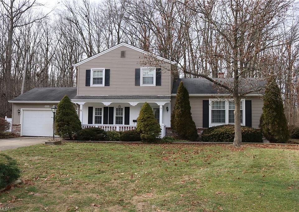 1st image of 27373 Clinton Dr