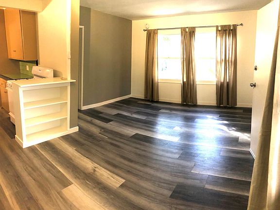 4th image of 1207 Horn Ave #1