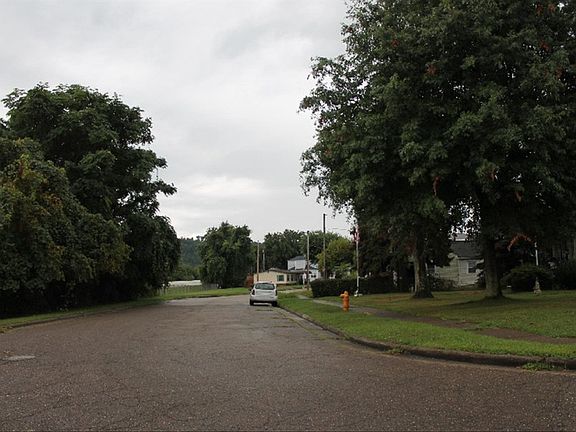 5th image of 3415 Lincoln Ave