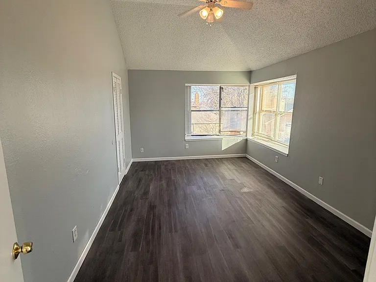 906 Wentwood Dr — Photo 21