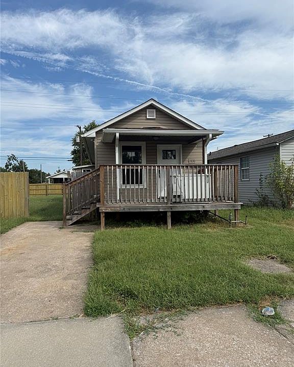 1st image of 2830 W 20th St