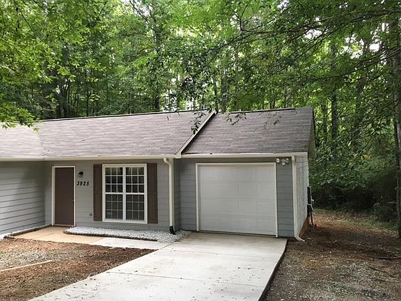3rd image of 3925 Wonderland Dr