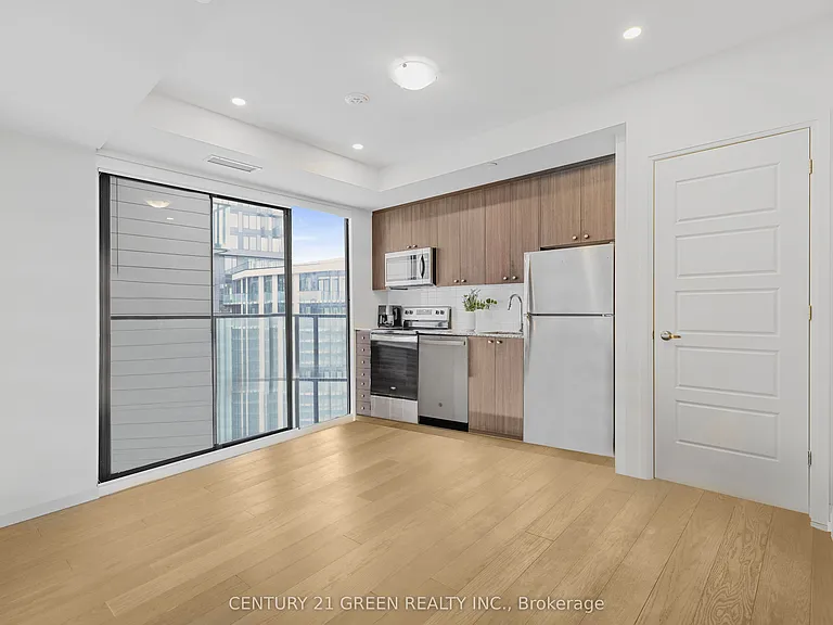 1415 Dundas St E #501 — Photo 8