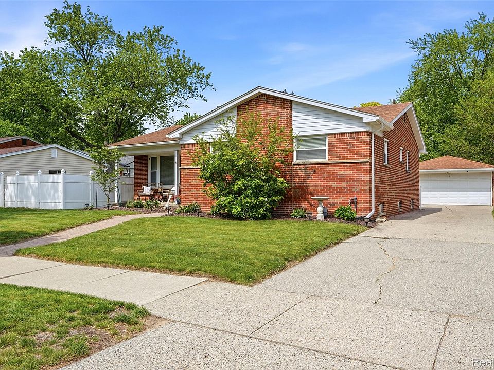 1st image of 14338 Shadywood Dr